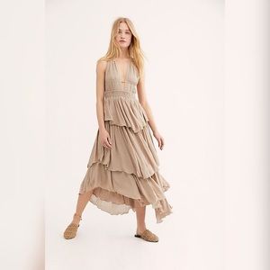 Free People drop dead beauty maxi dress XS tan